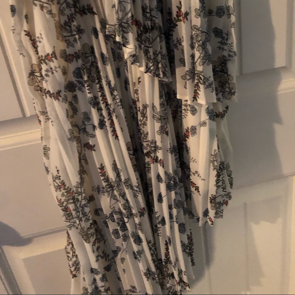 Dress - Picture 2 of 7
